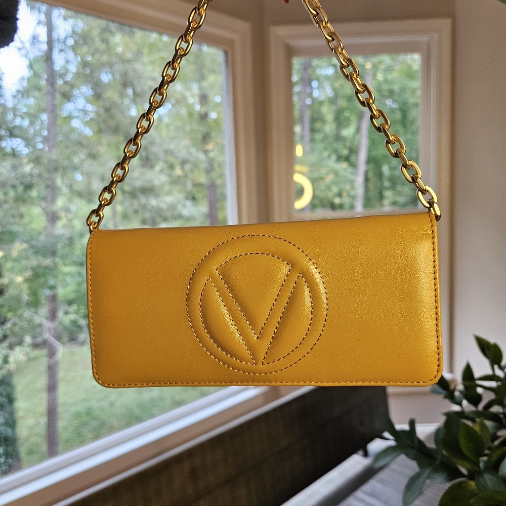 Valentino Clutch Bag|Wallet